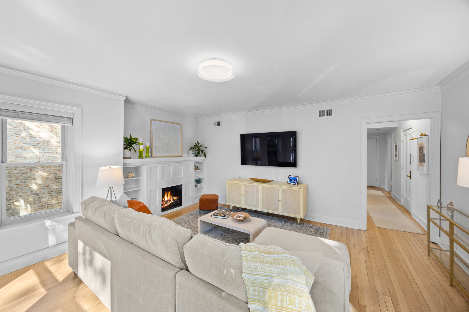 3237 N Oakley Avenue #2N, Chicago, IL 60618