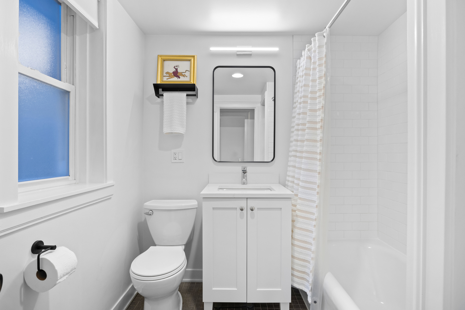 3237 N Oakley Avenue #2N, Chicago, IL 60618