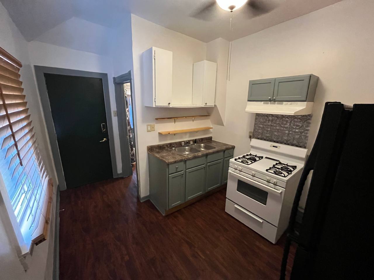15534 Turlington Avenue #2S, Harvey, IL 60426