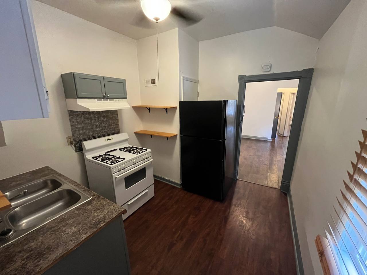 15534 Turlington Avenue #2S, Harvey, IL 60426