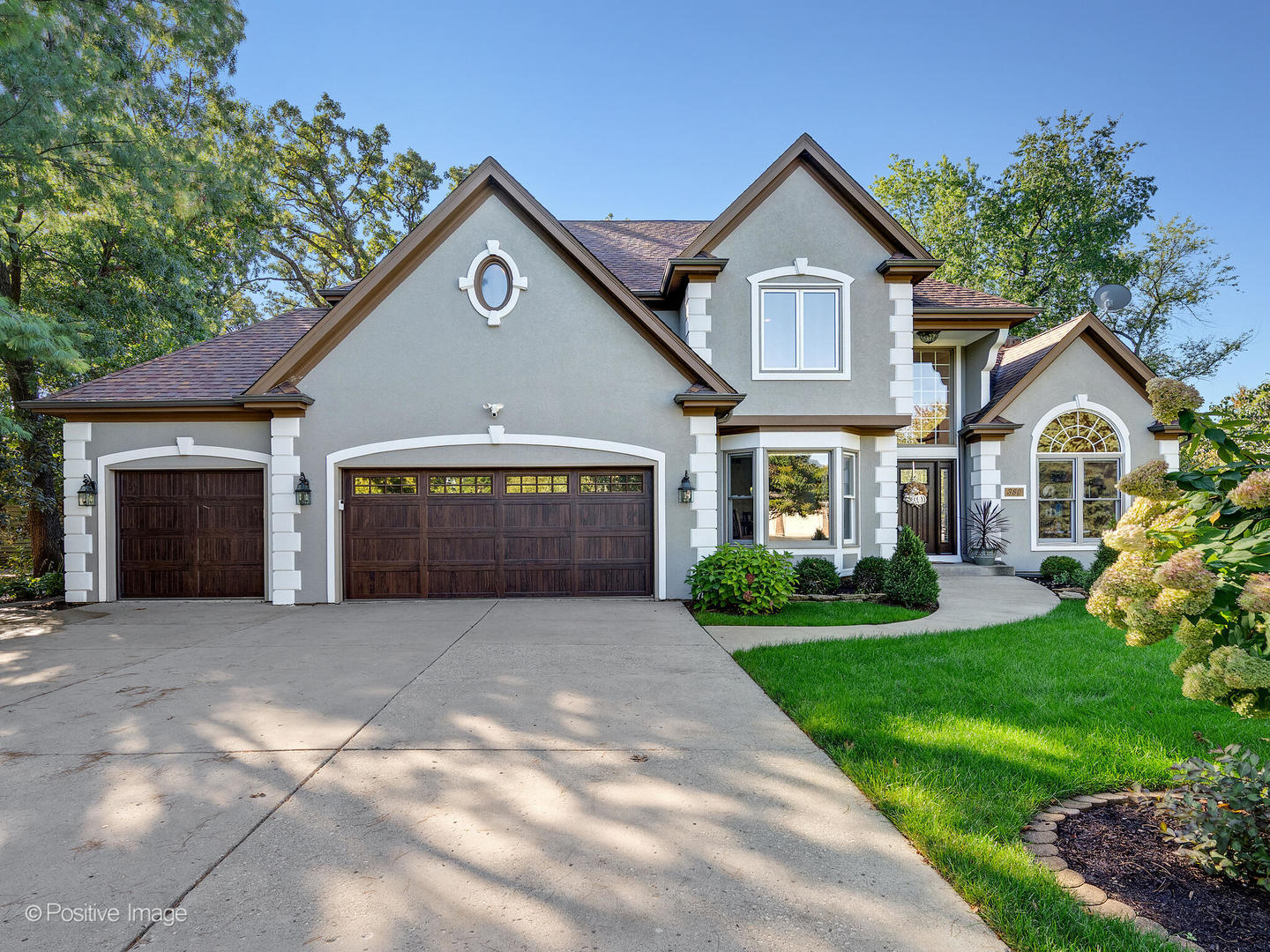 360 Long Oak Drive, West Chicago, IL 60185