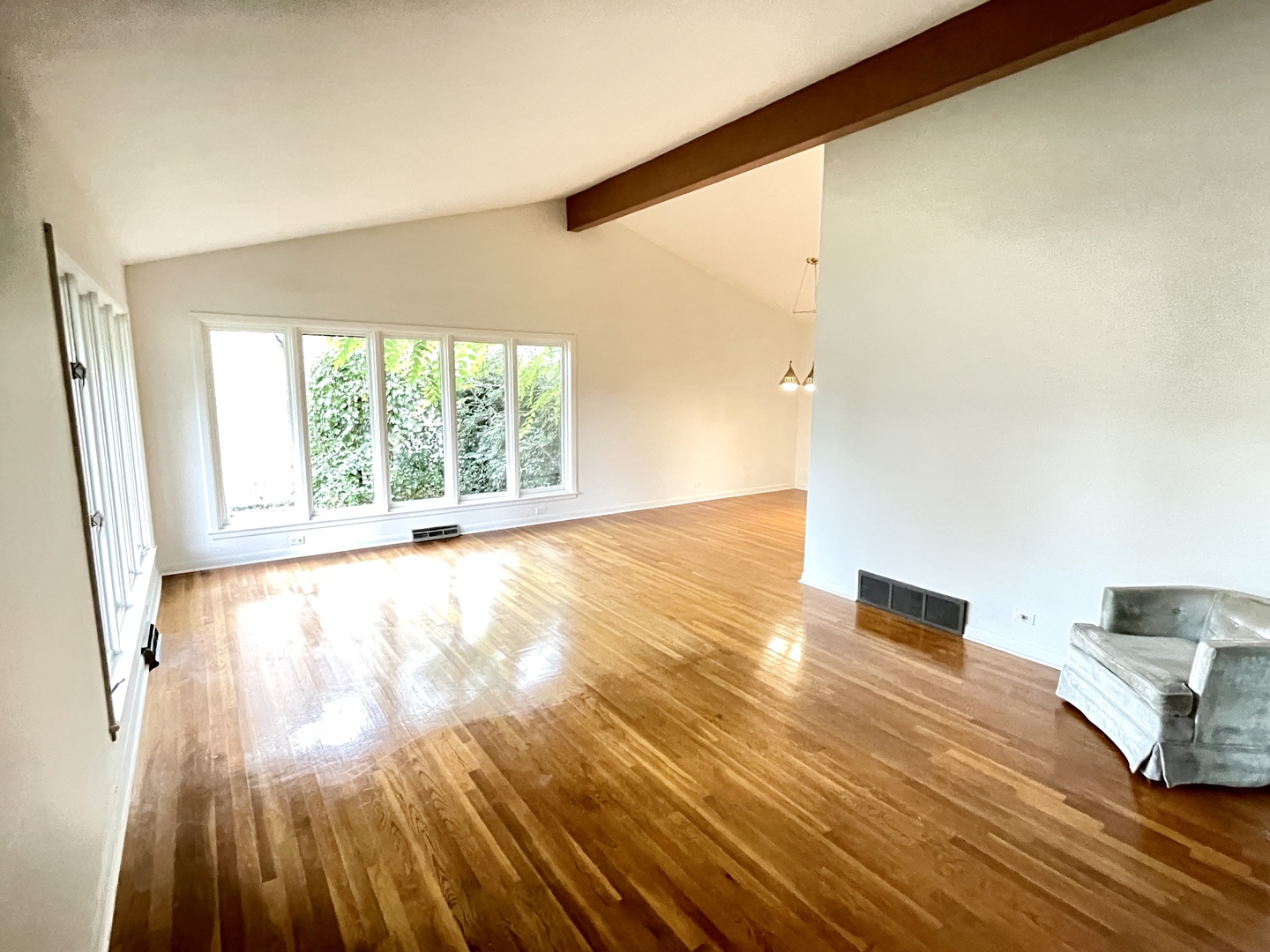 3S078 Blackcherry Lane, Glen Ellyn, IL 60137