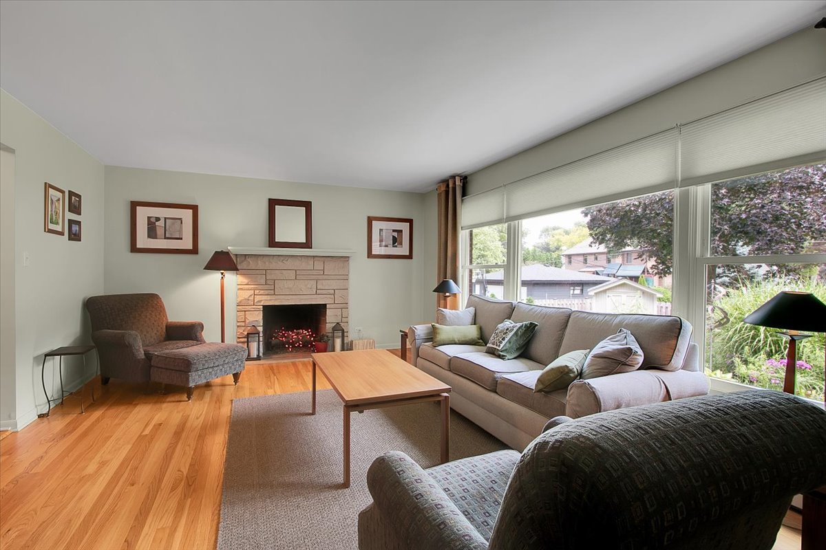 443 S Lombard Road, Itasca, IL 60143