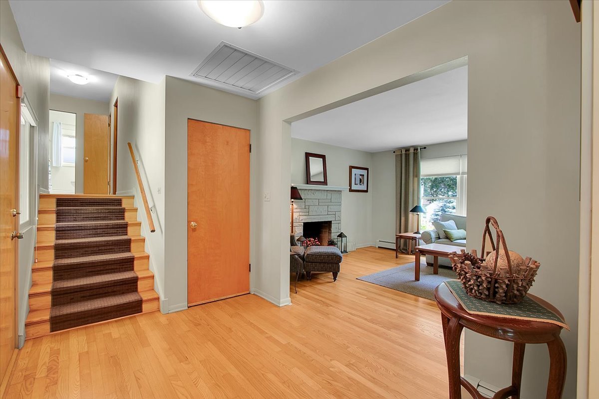 443 S Lombard Road, Itasca, IL 60143