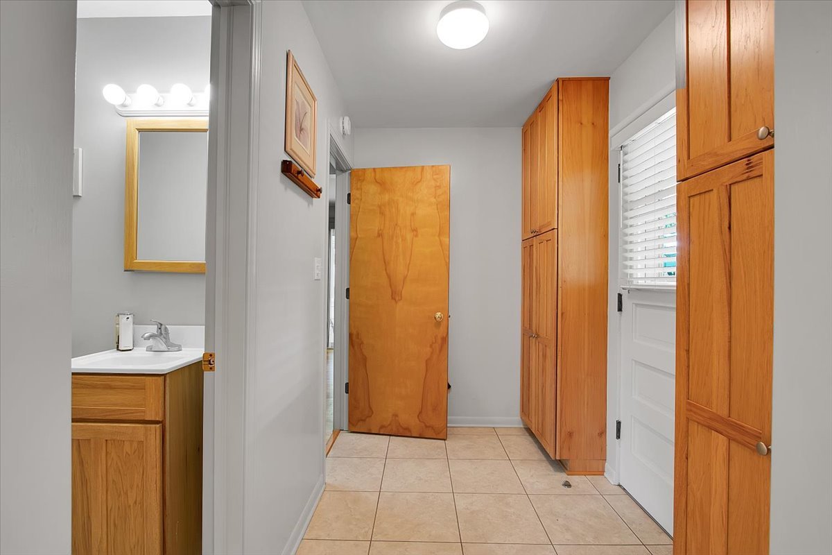 443 S Lombard Road, Itasca, IL 60143