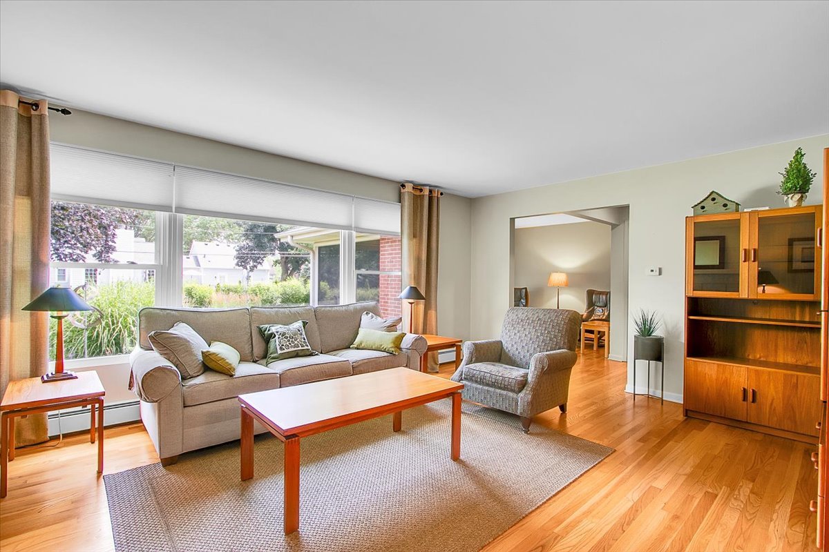 443 S Lombard Road, Itasca, IL 60143