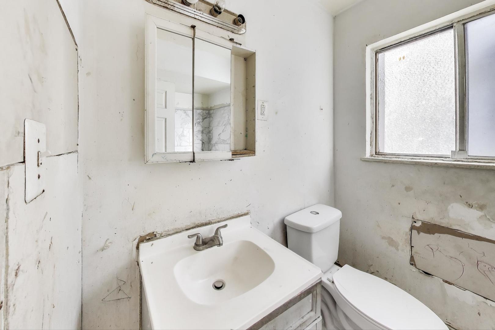 7335 S Morgan Street, Chicago, IL 60621