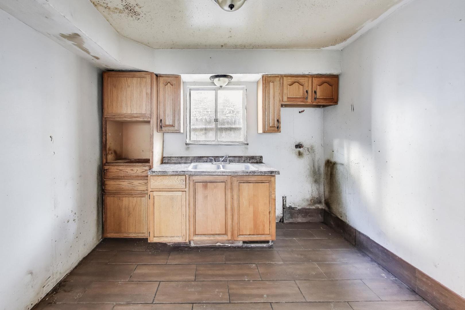 7335 S Morgan Street, Chicago, IL 60621