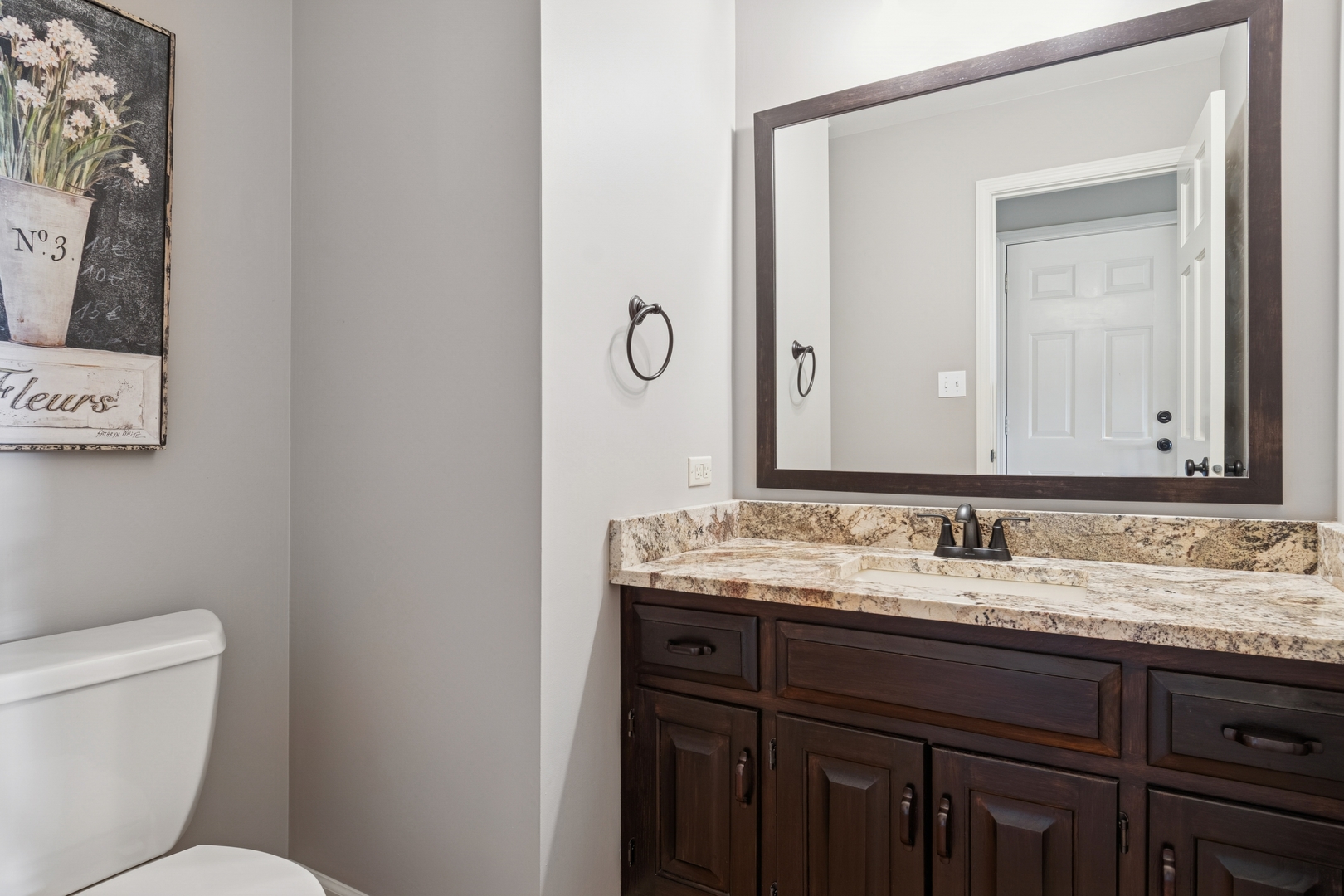 3004 Bennett Drive, Naperville, IL 60564