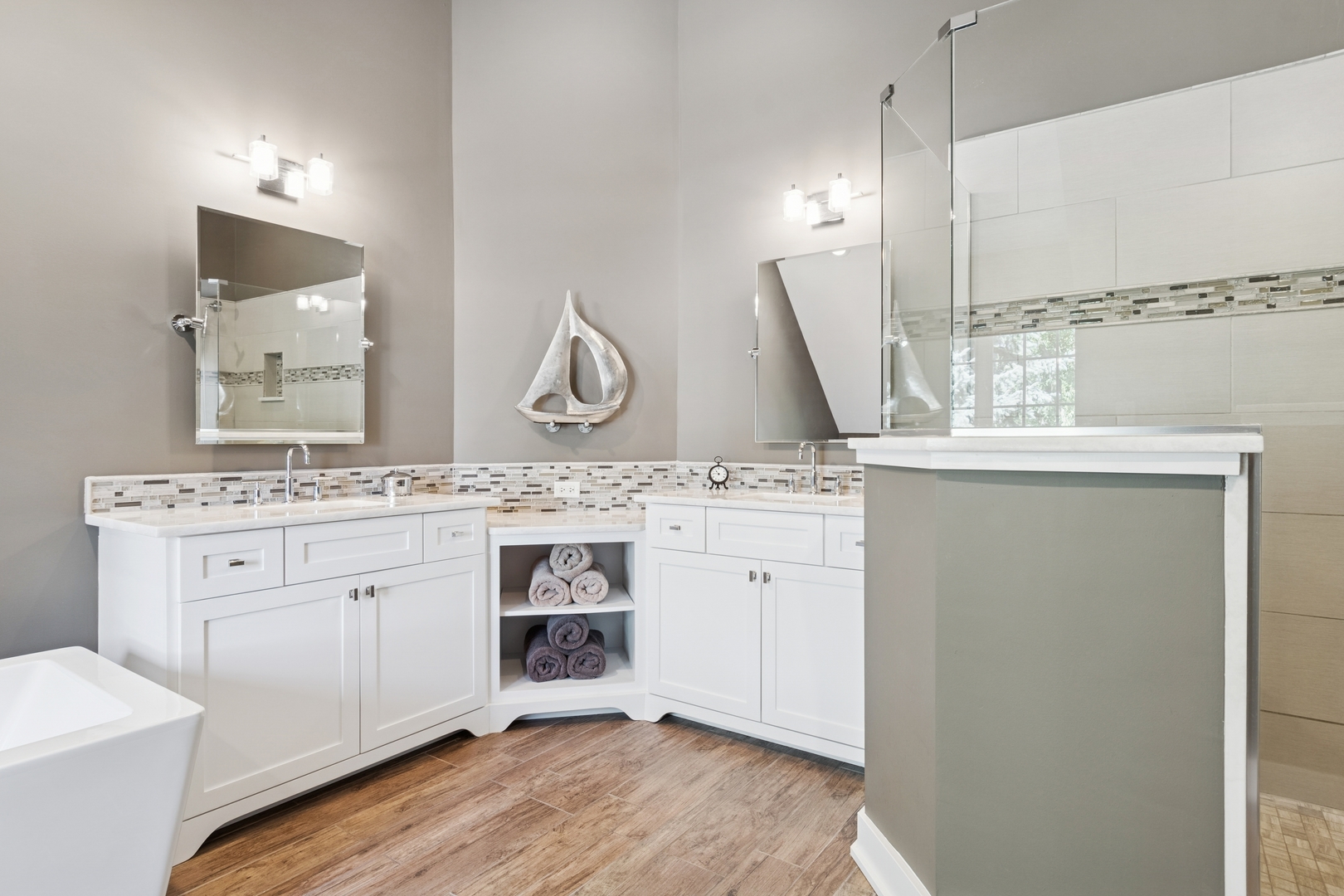 3004 Bennett Drive, Naperville, IL 60564