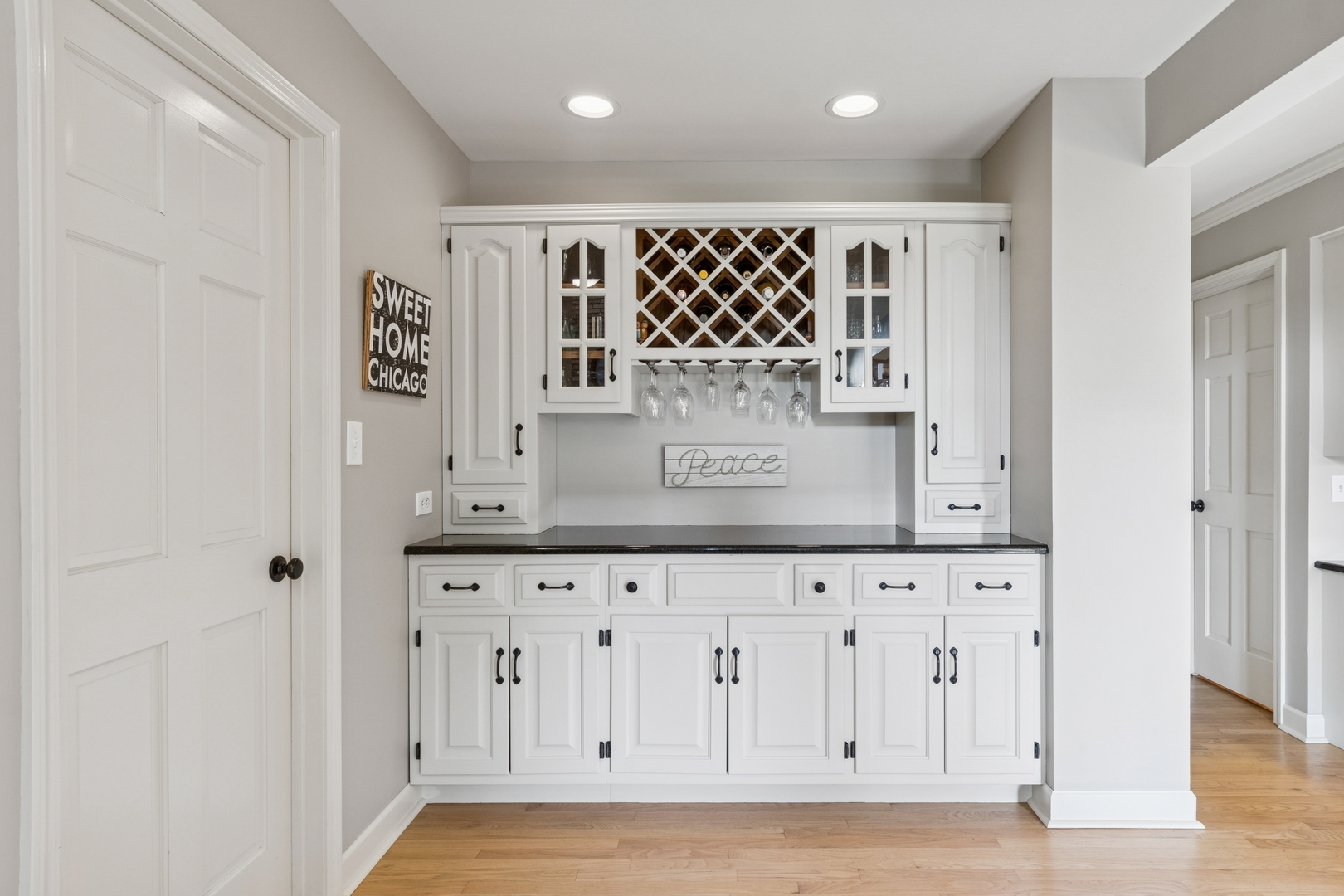 3004 Bennett Drive, Naperville, IL 60564