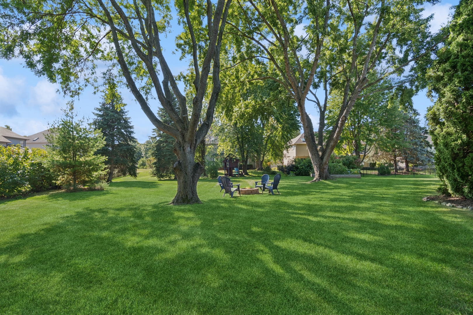 3004 Bennett Drive, Naperville, IL 60564