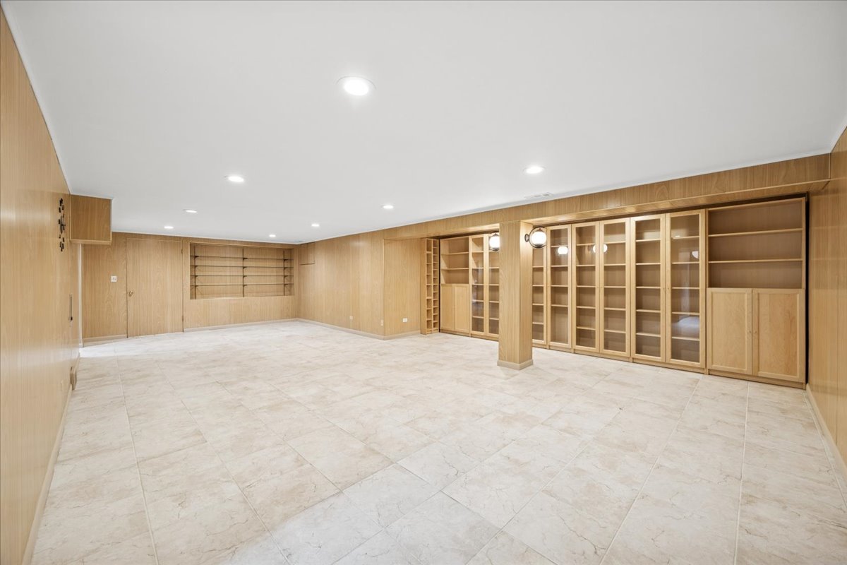 10511 Preston Street, Westchester, IL 60154