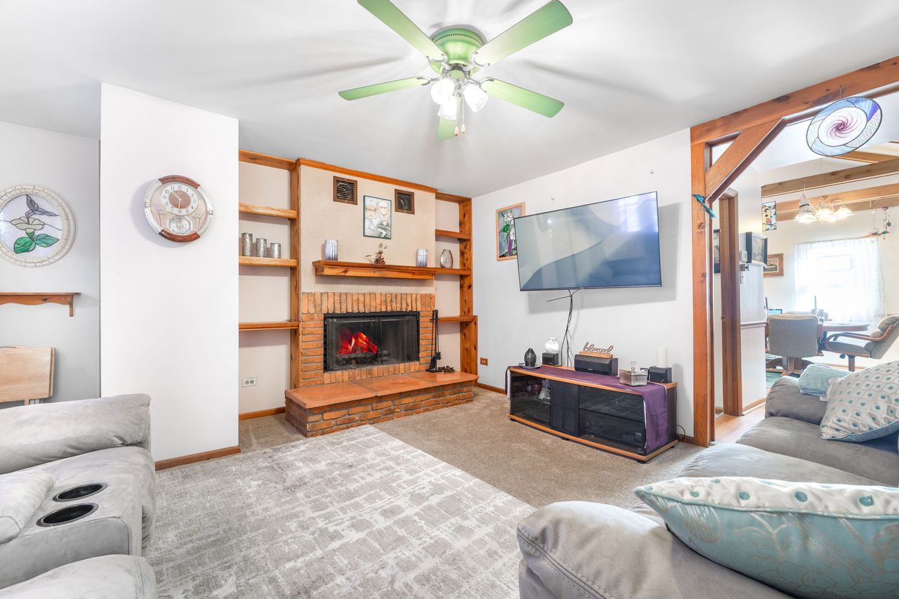 101 N Kinzie Street, Thornton, IL 60476