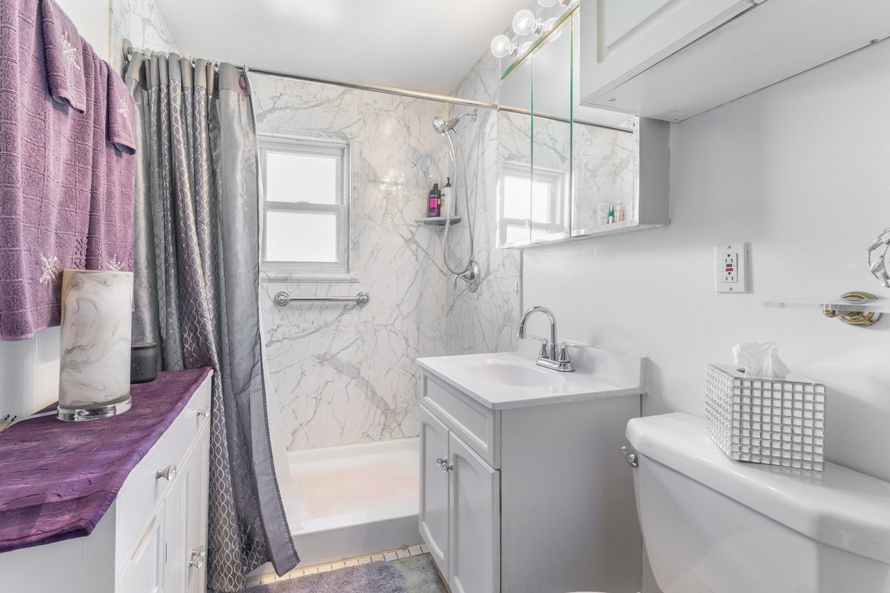 101 N Kinzie Street, Thornton, IL 60476