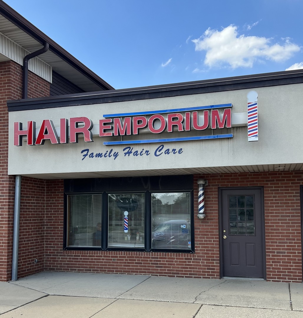 630 W Algonquin Road, Des Plaines, IL 60016