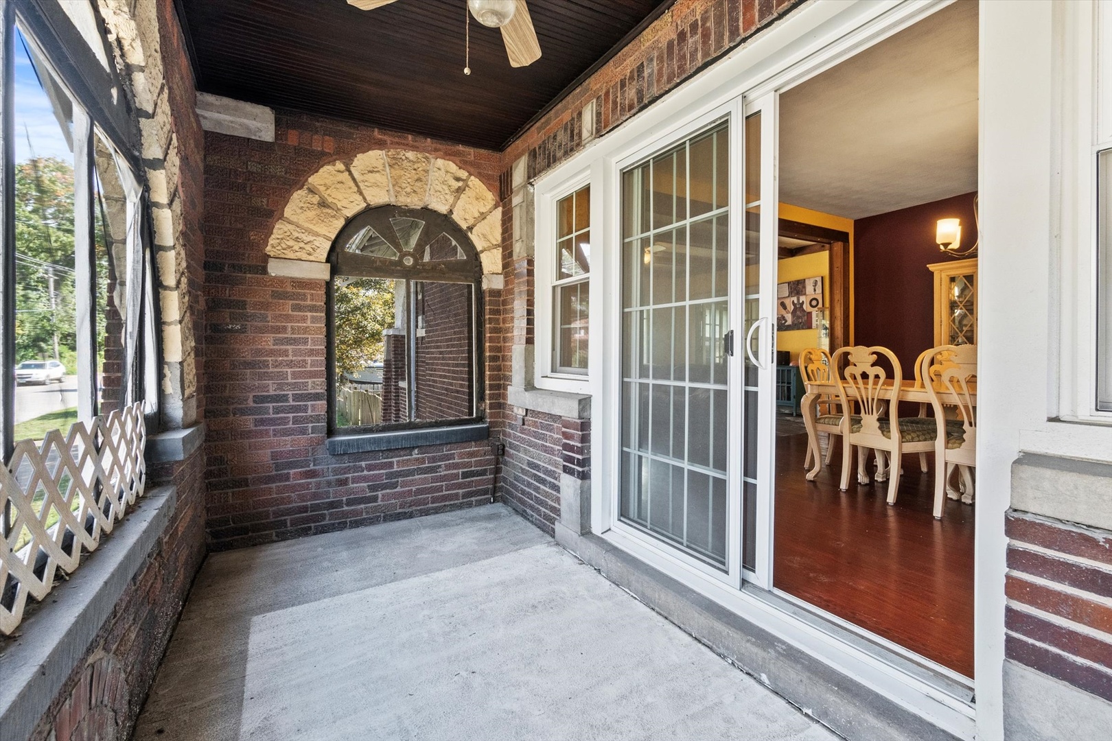 810 W Marion Street, Joliet, IL 60436