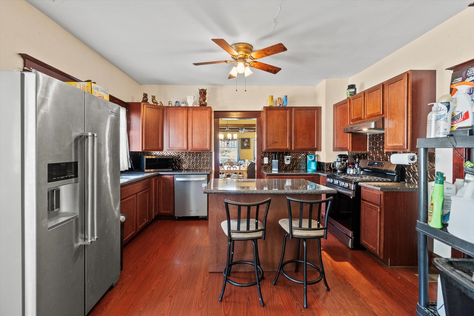 810 W Marion Street, Joliet, IL 60436