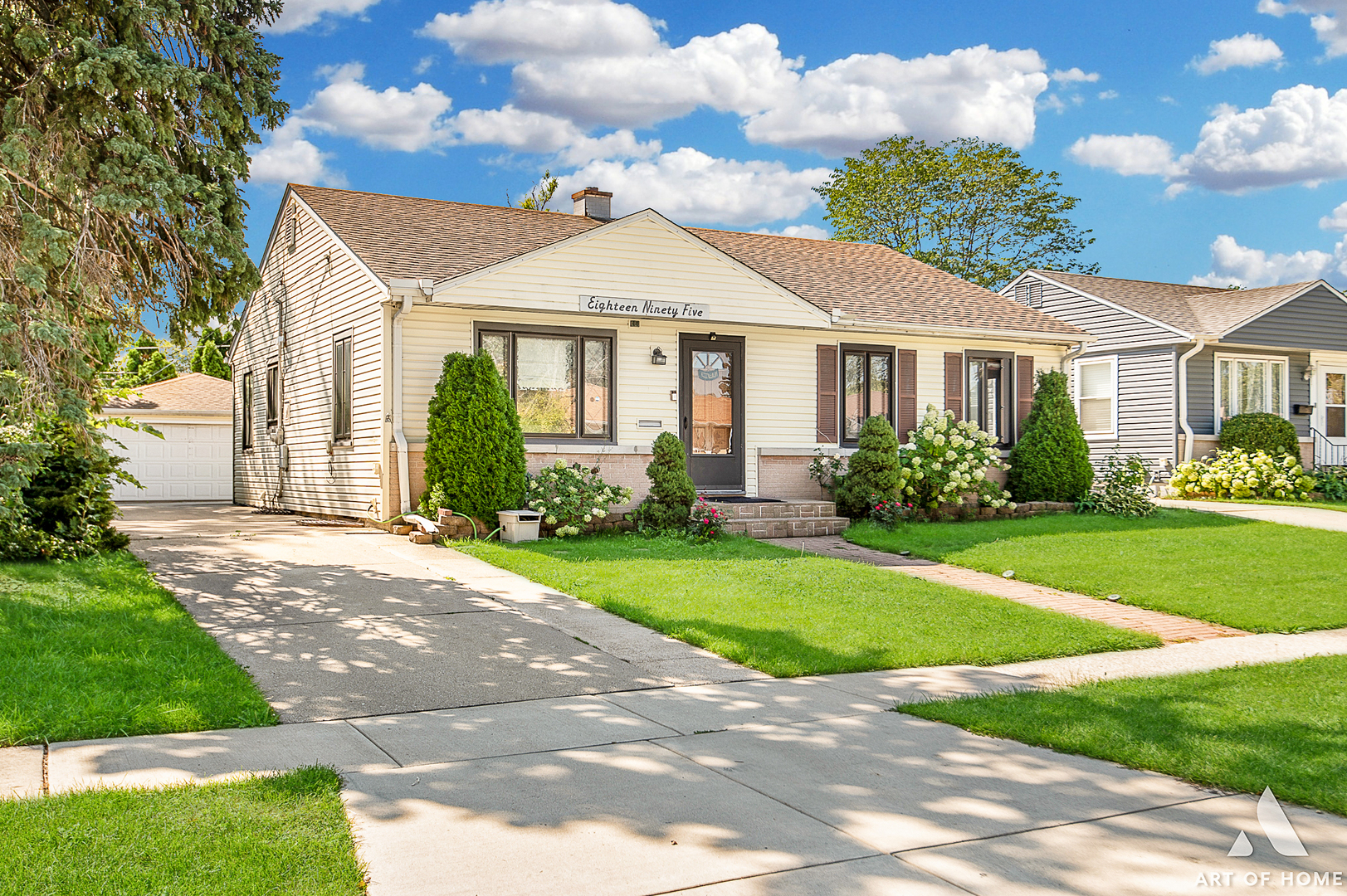 1895 Welwyn Avenue, Des Plaines, IL 60018