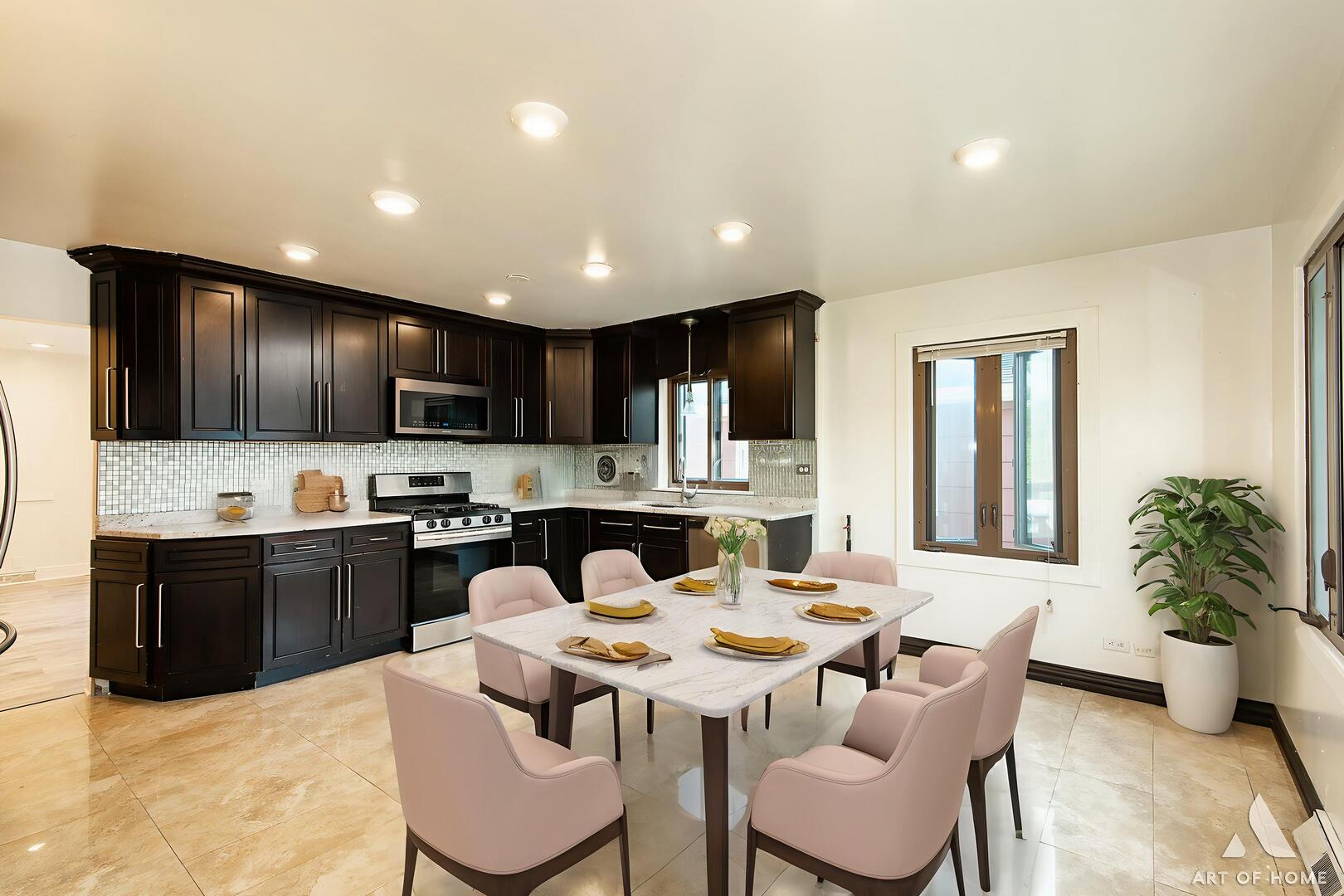 1895 Welwyn Avenue, Des Plaines, IL 60018