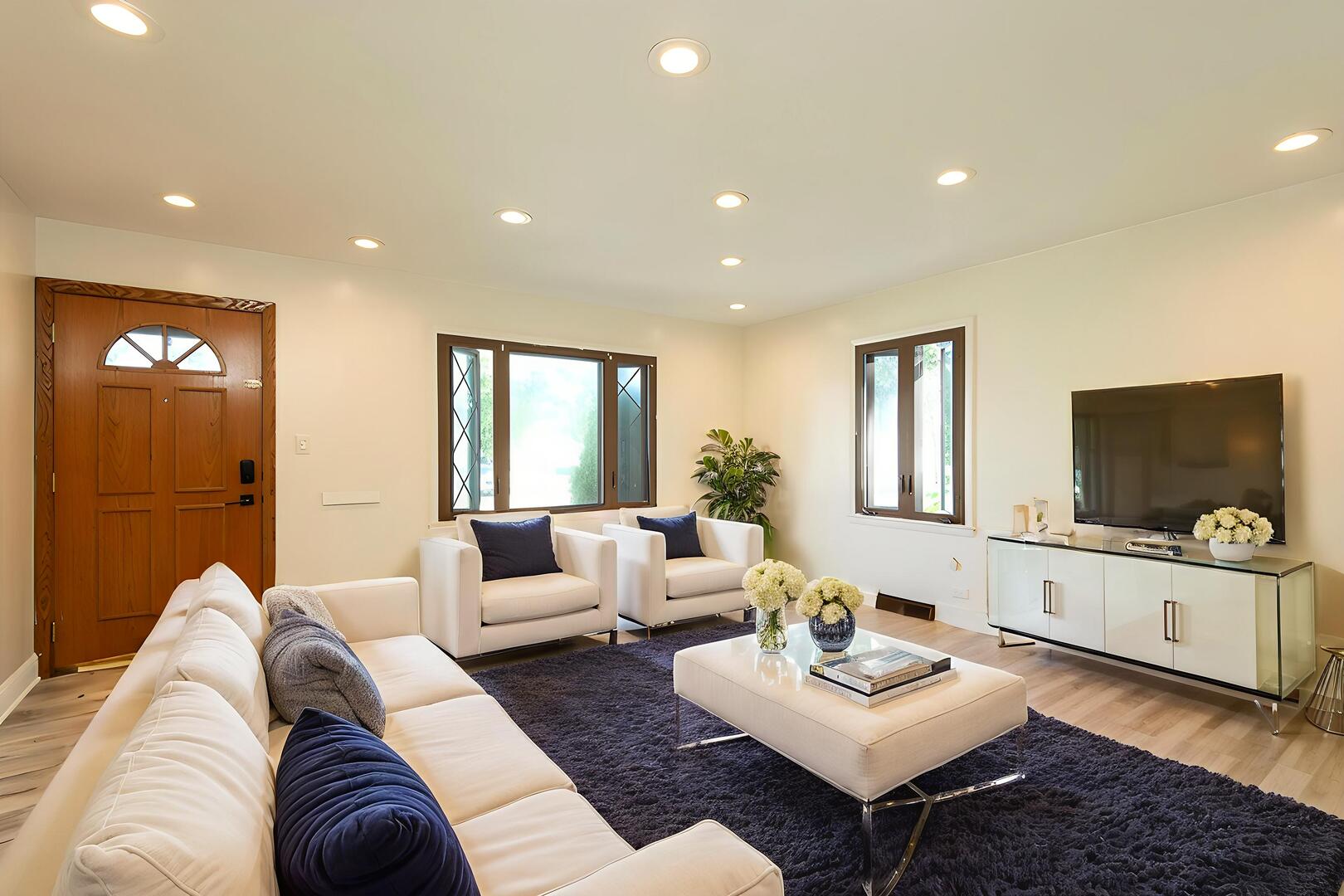 1895 Welwyn Avenue, Des Plaines, IL 60018