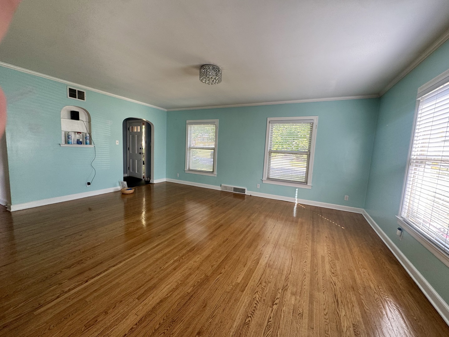 518 Clark Street, Elgin, IL 60123
