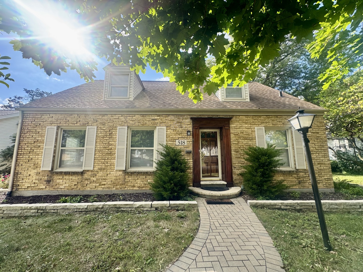 518 Clark Street, Elgin, IL 60123