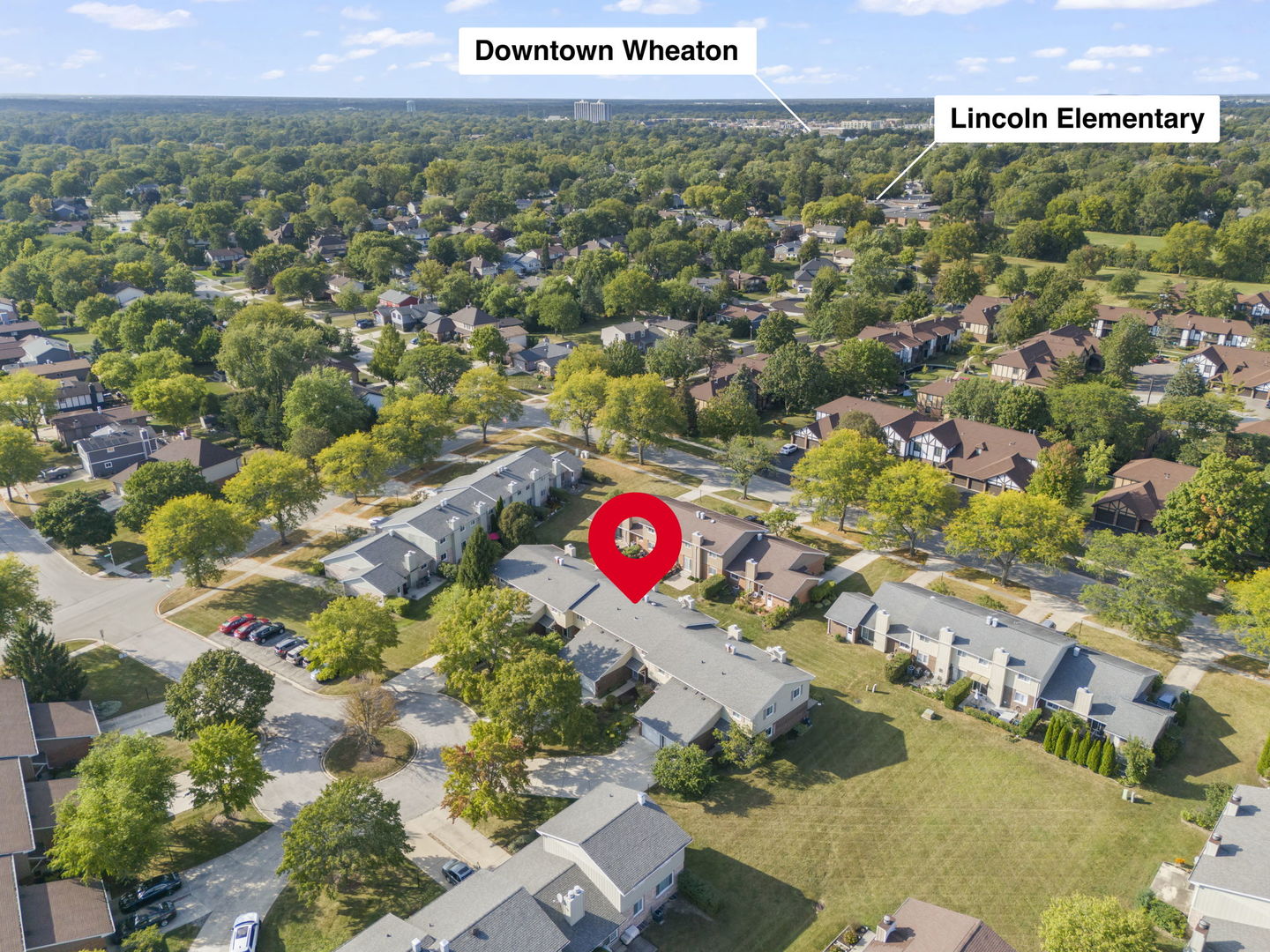 849 Queenswood Court, Wheaton, IL 60189