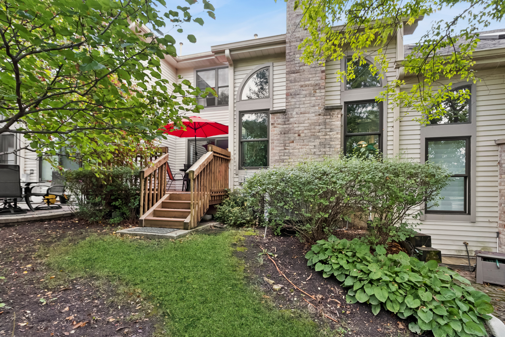 966 N Auburn Woods Drive, Palatine, IL 60067