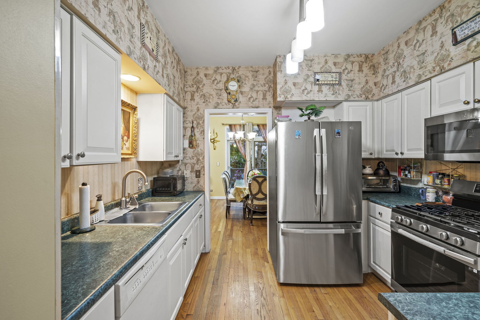 6725 N Cicero Avenue, Lincolnwood, IL 60712
