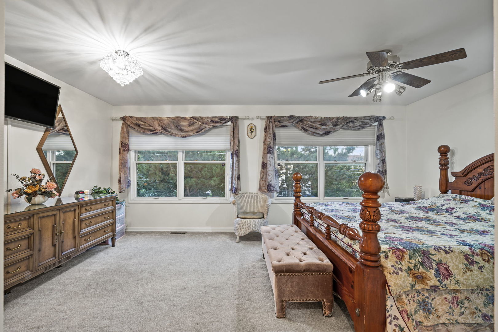 6725 N Cicero Avenue, Lincolnwood, IL 60712