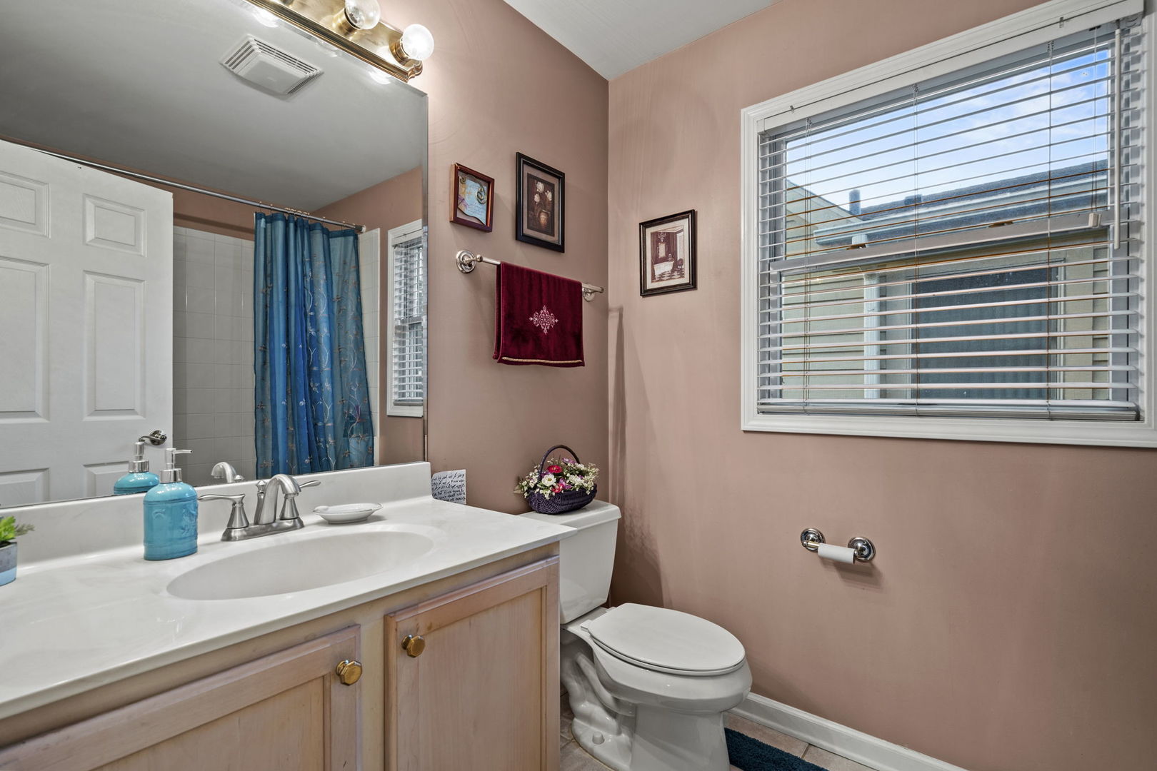6725 N Cicero Avenue, Lincolnwood, IL 60712