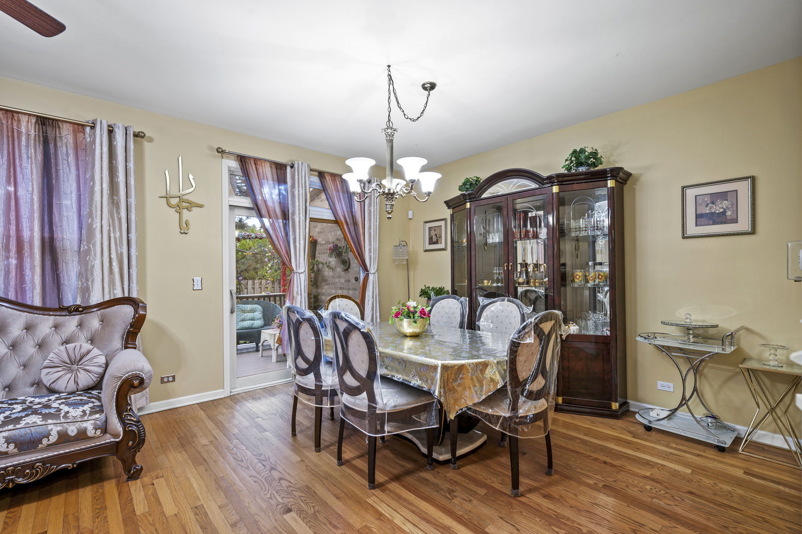 6725 N Cicero Avenue, Lincolnwood, IL 60712