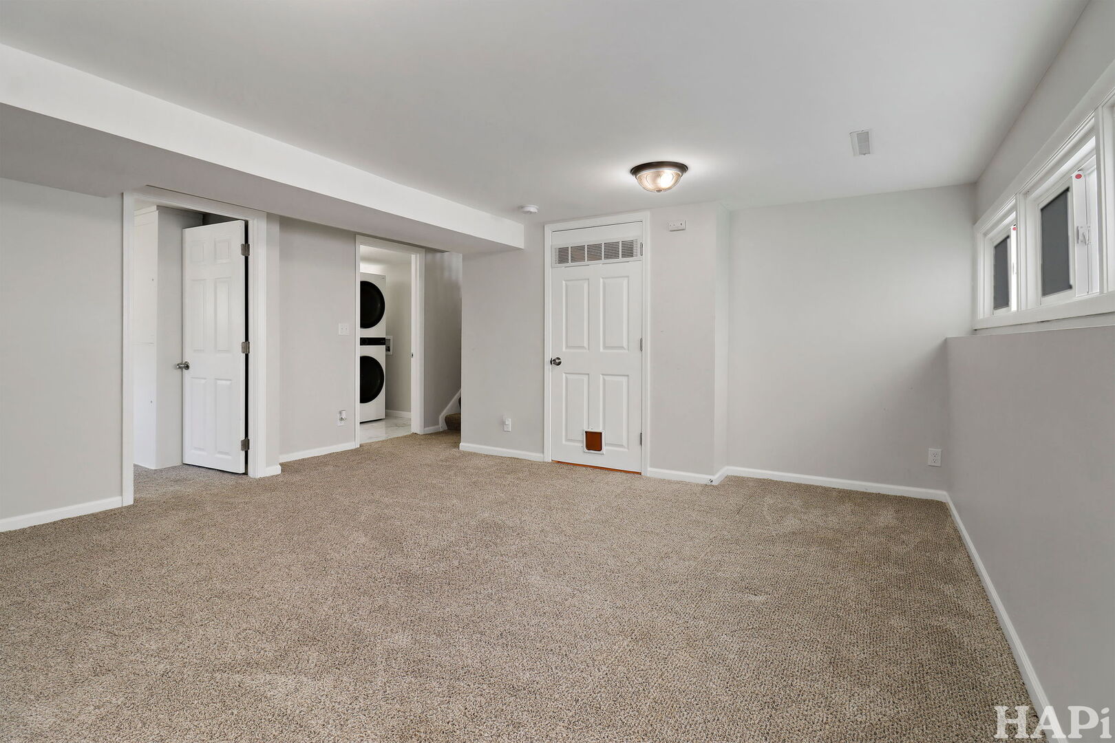 2807 Myang Avenue, McHenry, IL 60050