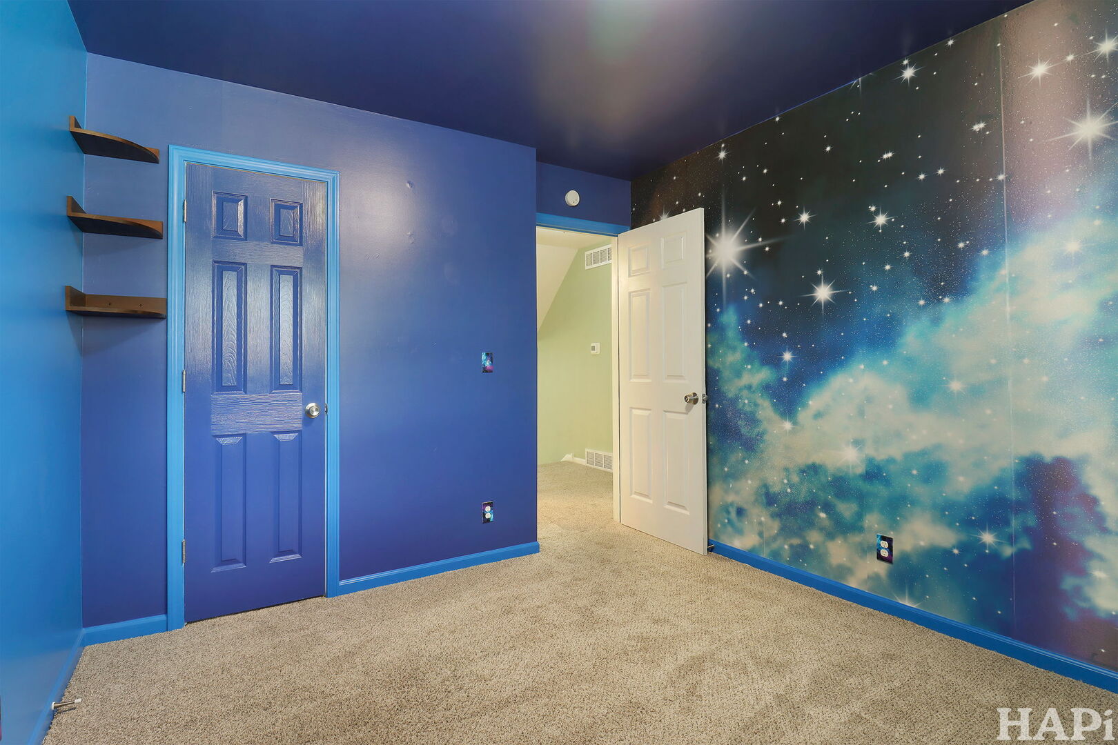 2807 Myang Avenue, McHenry, IL 60050