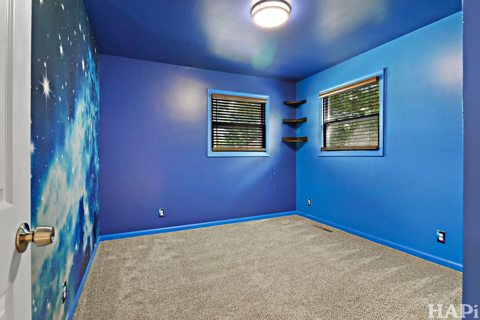 2807 Myang Avenue, McHenry, IL 60050