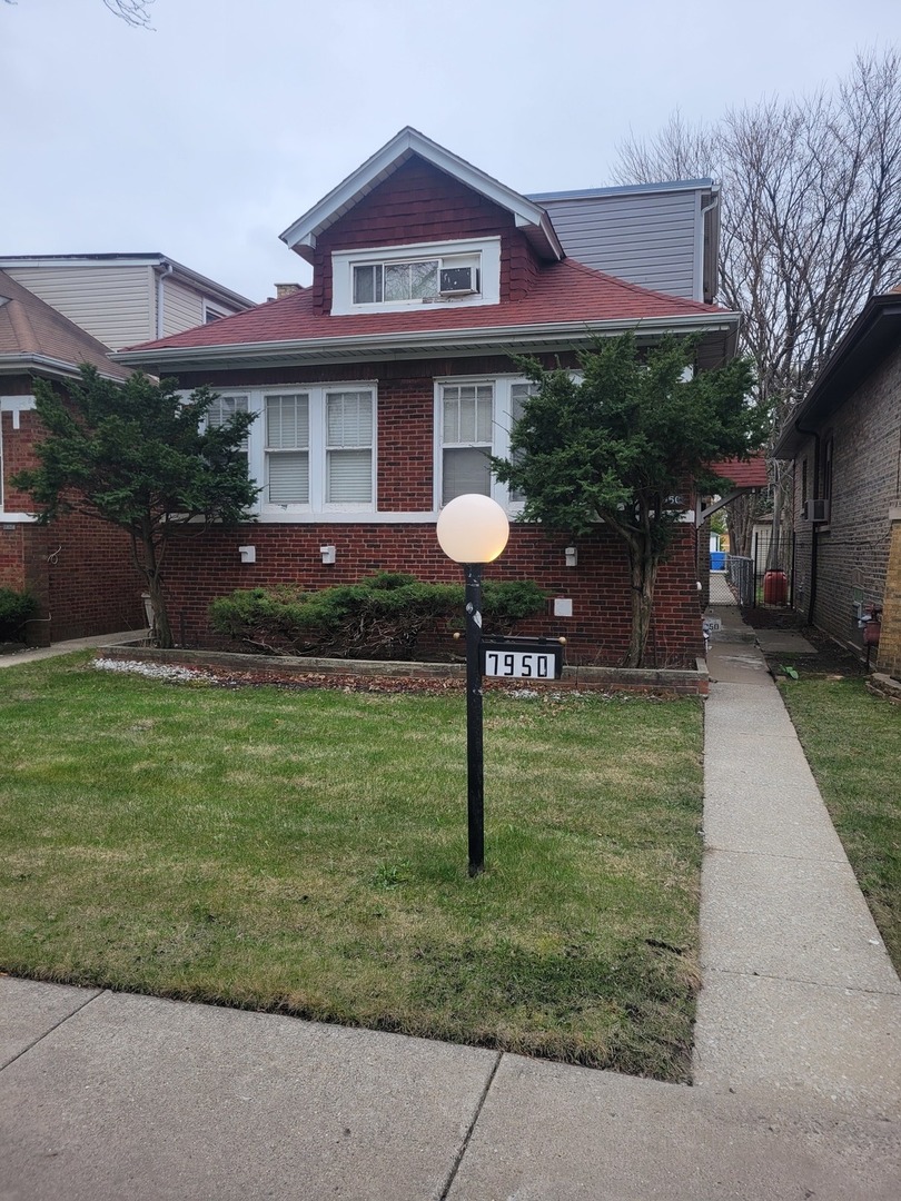 7950 S Indiana Avenue, Chicago, IL 60619