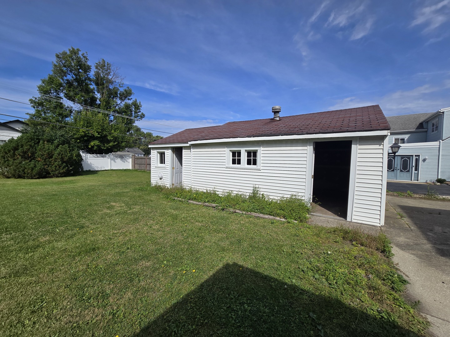 7742 S Oketo Avenue, Bridgeview, IL 60455