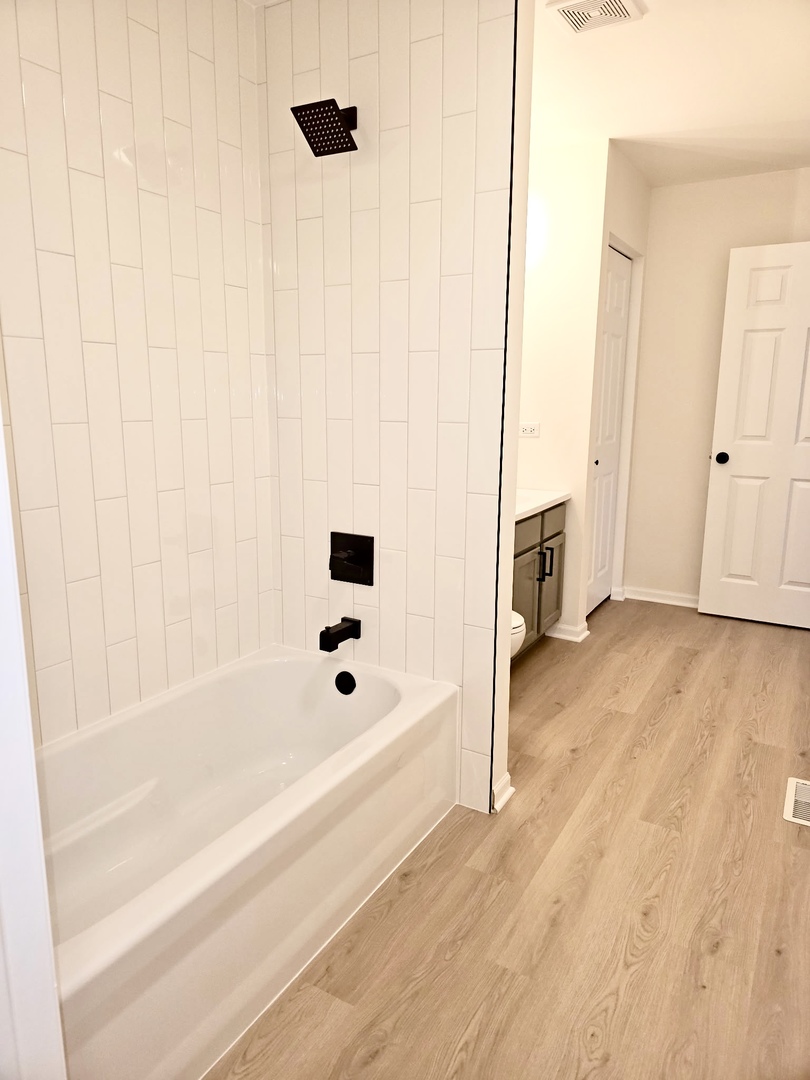 911 Bluebell Circle, Joliet, IL 60431