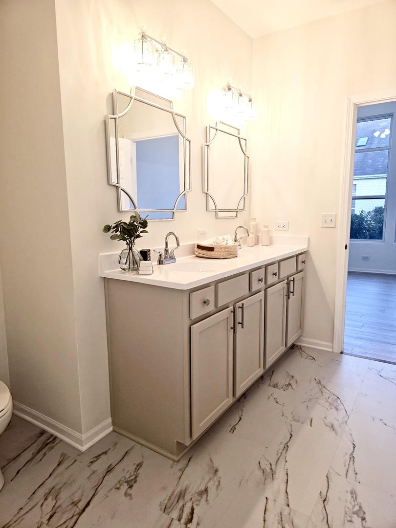 911 Bluebell Circle, Joliet, IL 60431