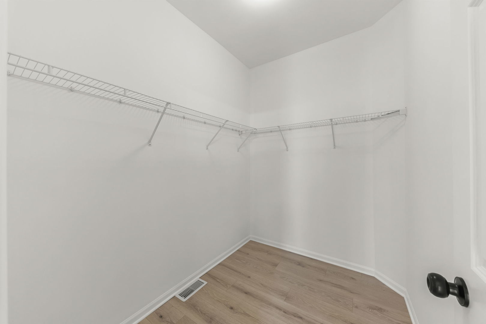 911 Bluebell Circle, Joliet, IL 60431