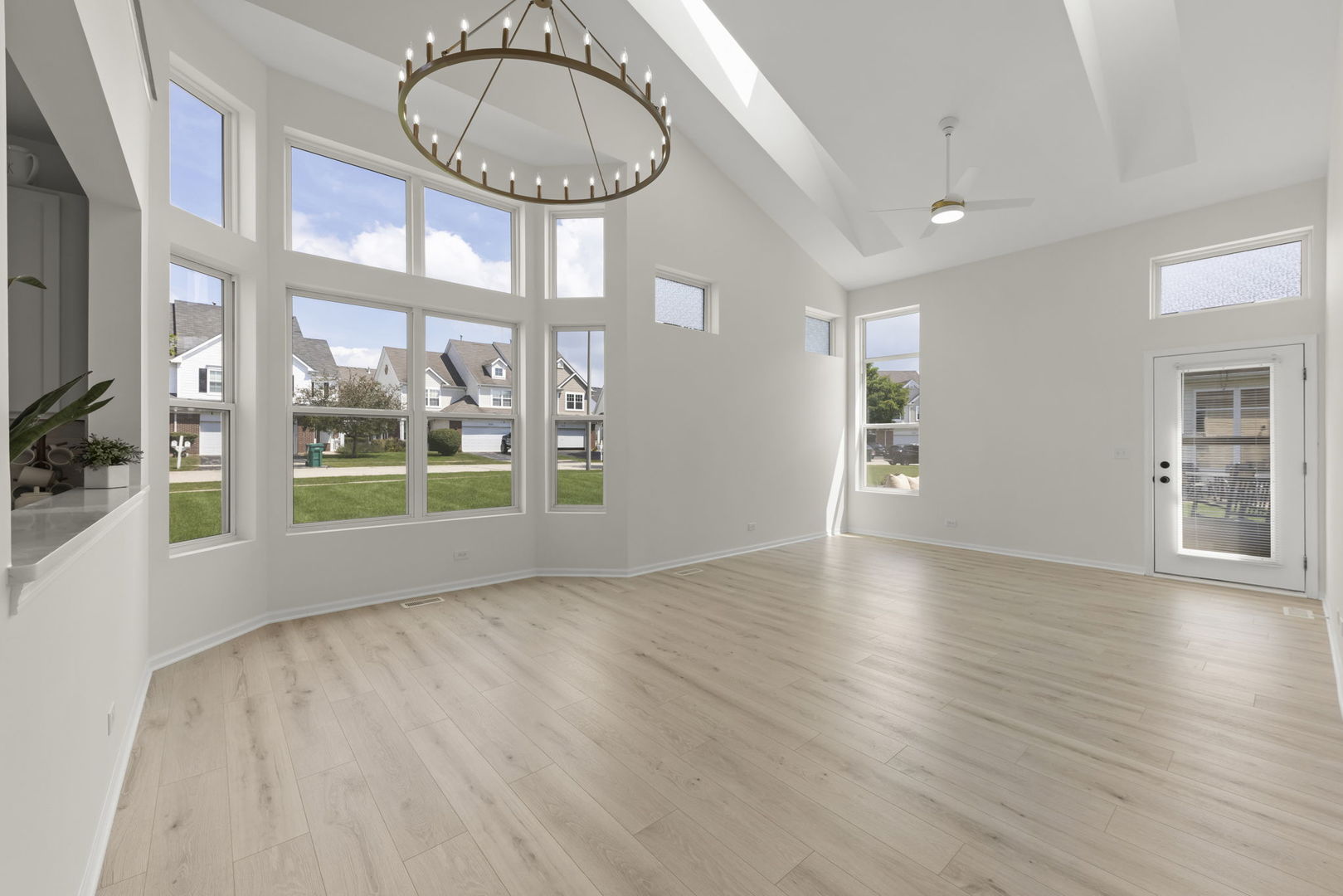 911 Bluebell Circle, Joliet, IL 60431