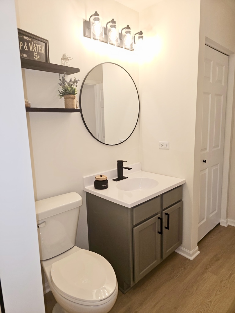 911 Bluebell Circle, Joliet, IL 60431