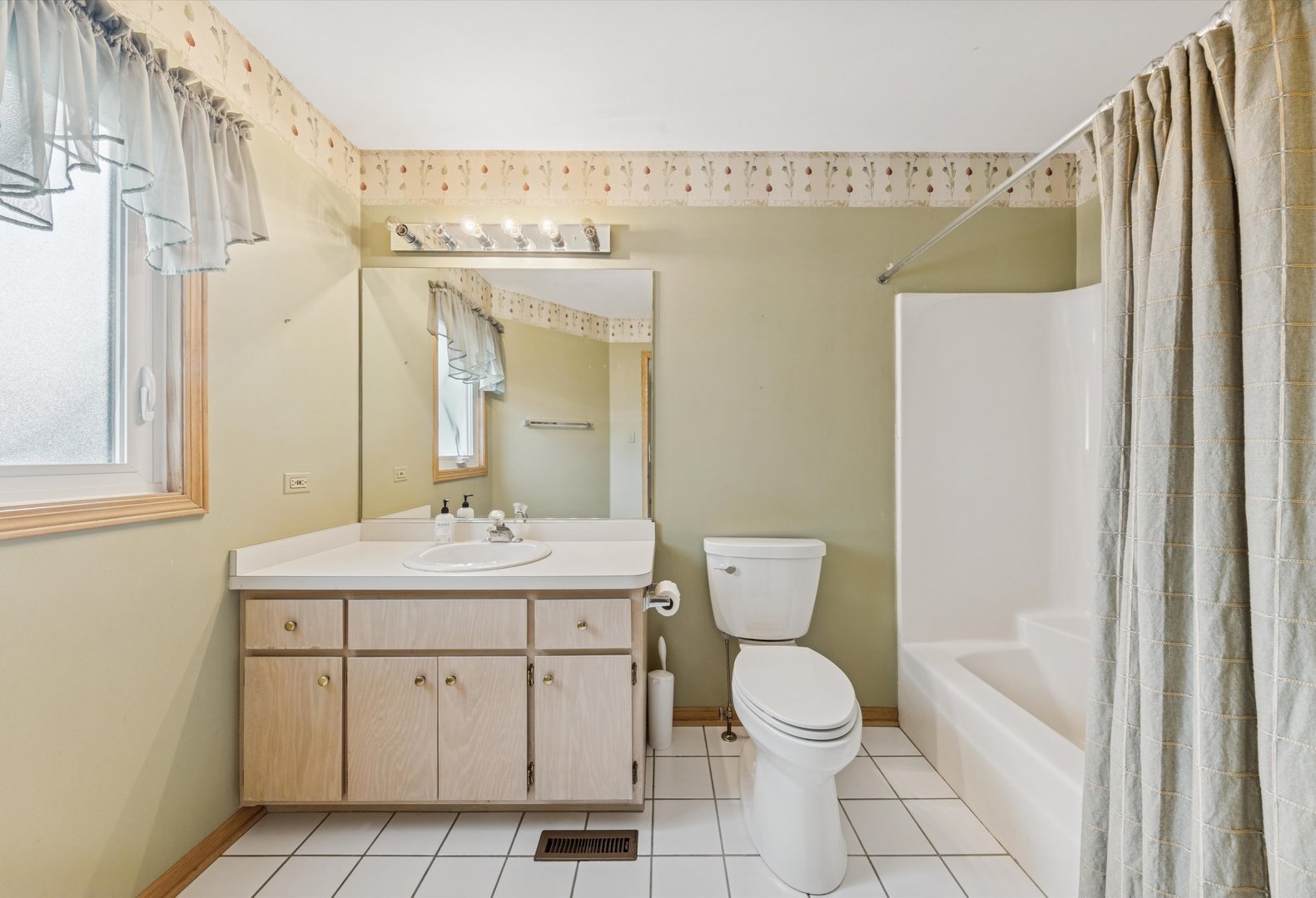 17396 Brook Crossing Lane, Orland Park, IL 60467