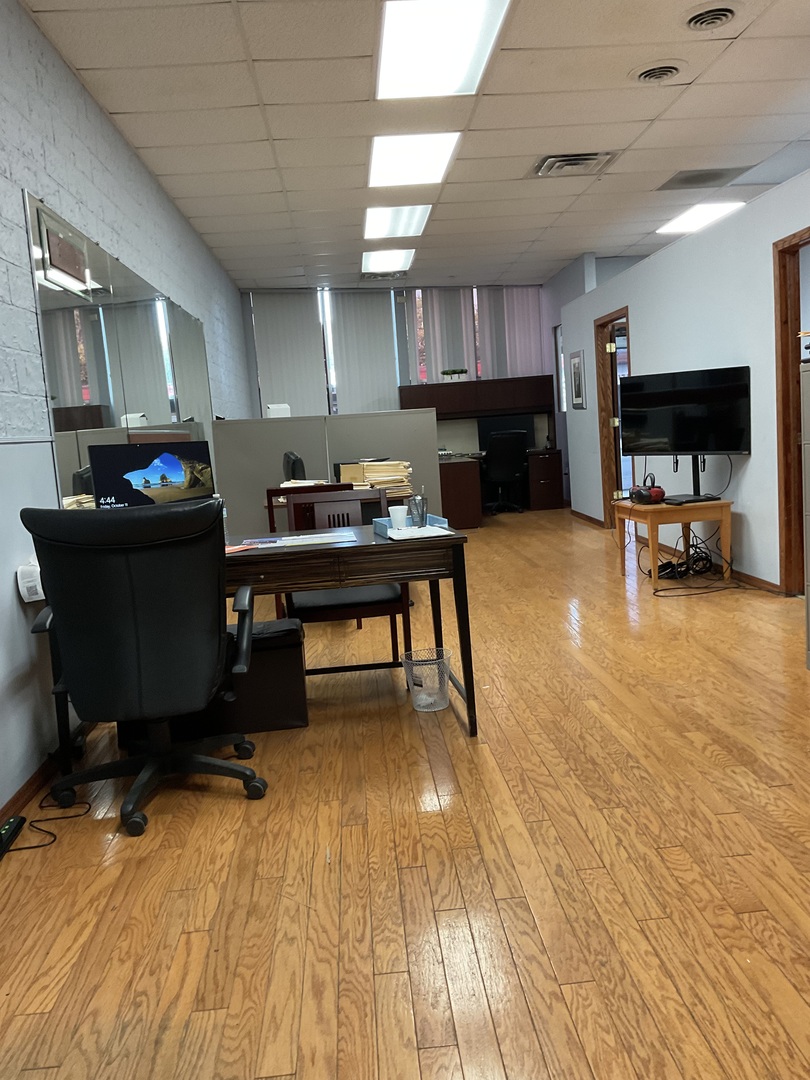 1747 E 87th Street, Chicago, IL 60617