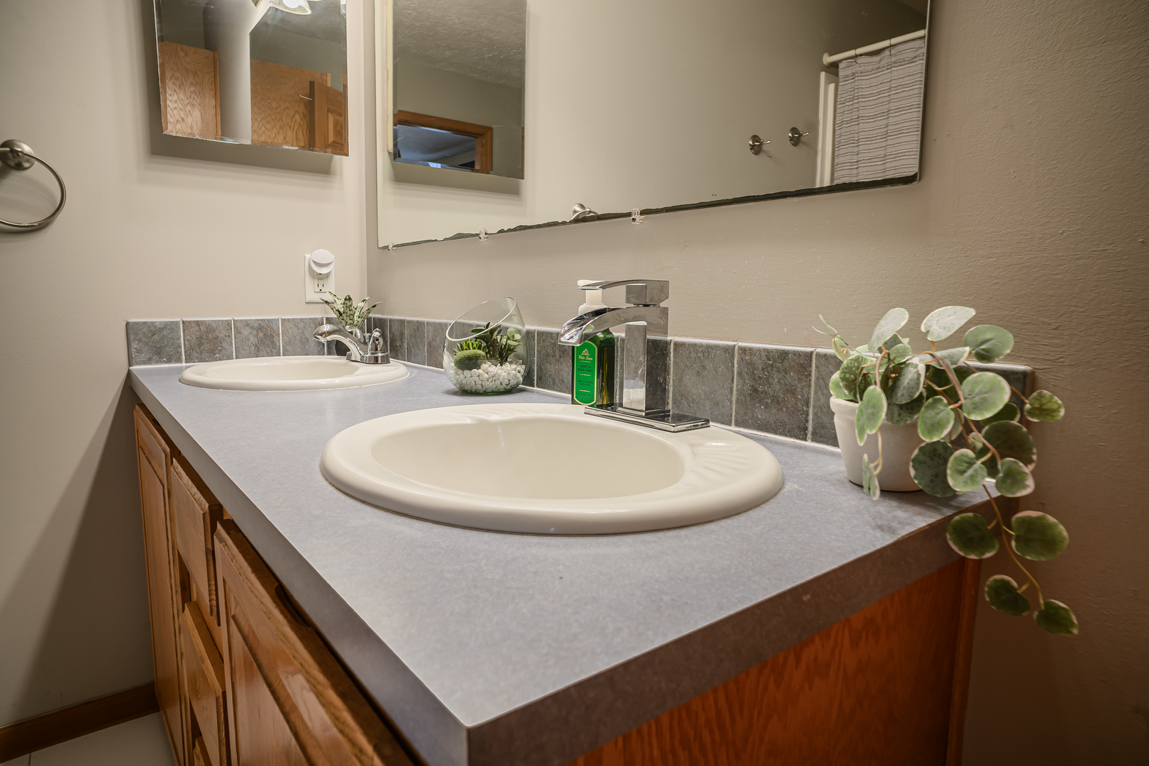 319 N Letcher Street, Chenoa, IL 61726