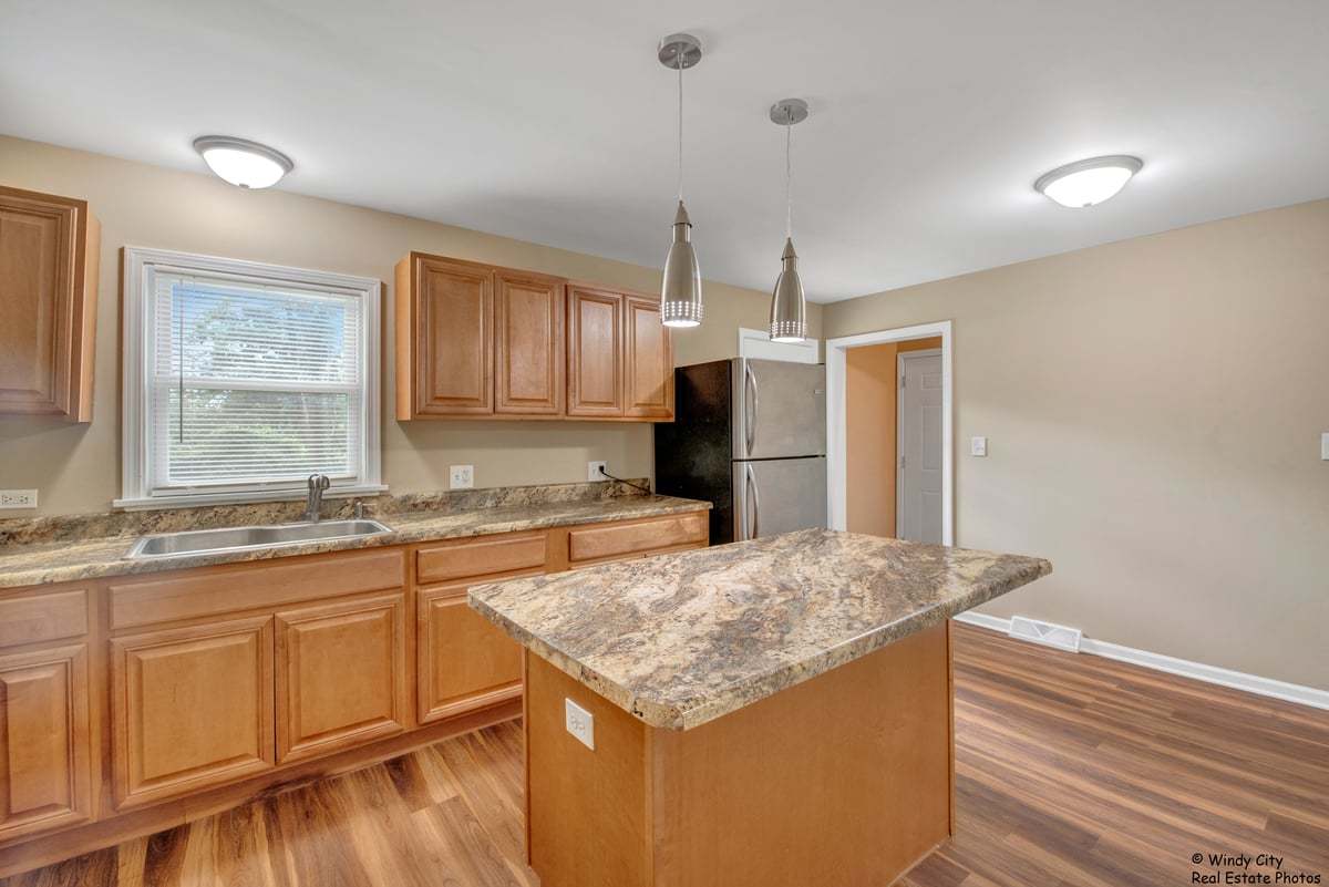 9109 Pine Avenue, Wonder Lake, IL 60097