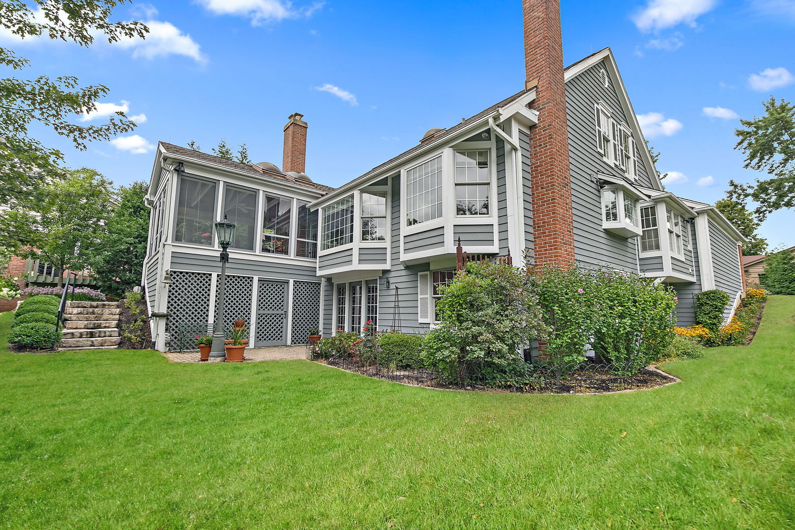 43 Ravenscraig Lane, Inverness, IL 60067