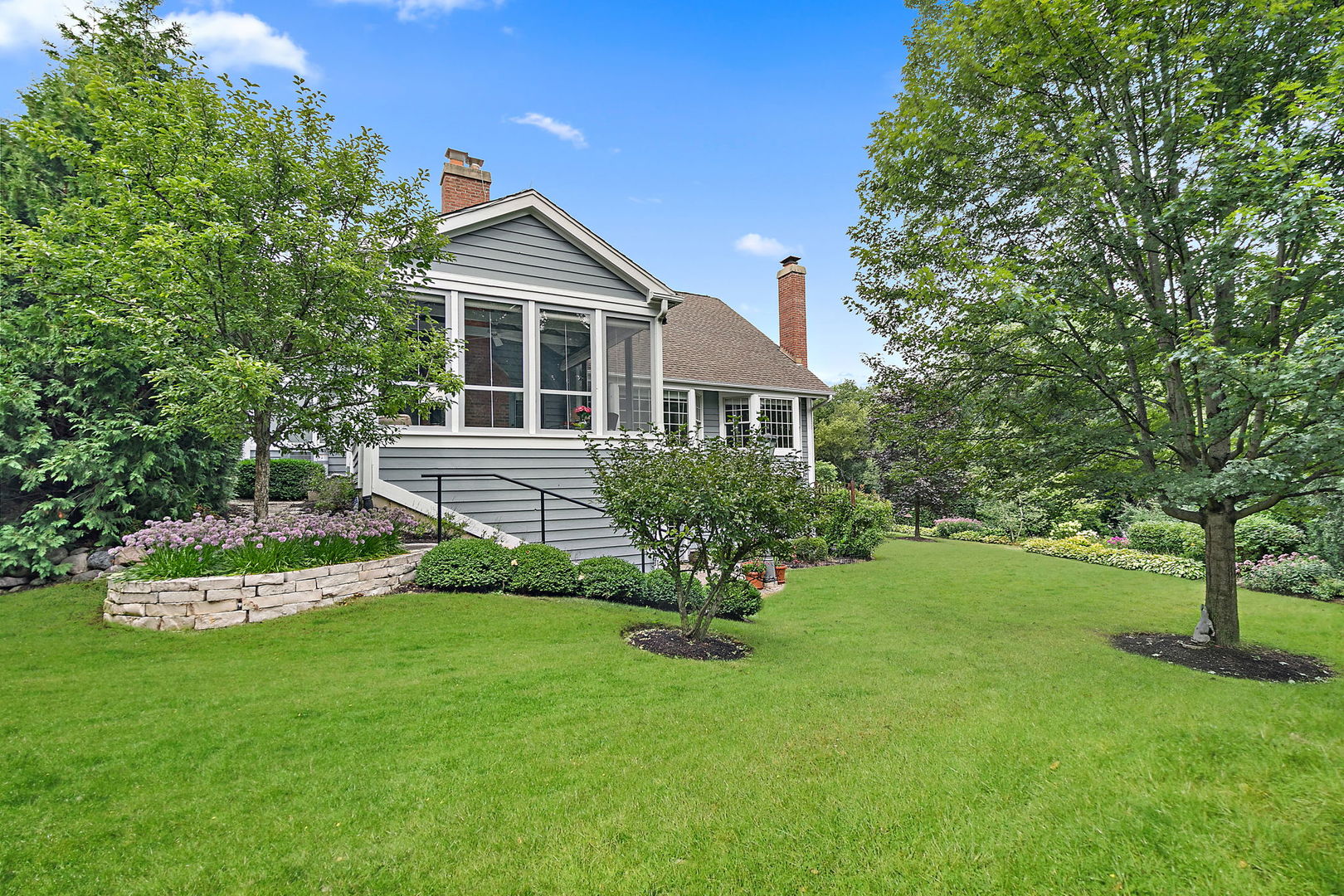 43 Ravenscraig Lane, Inverness, IL 60067