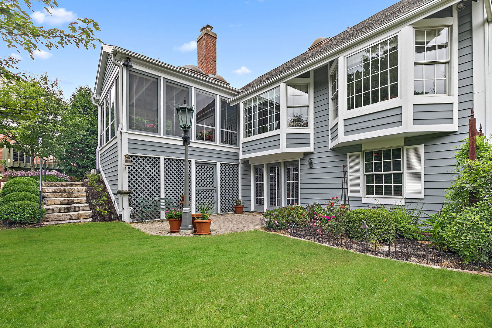 43 Ravenscraig Lane, Inverness, IL 60067